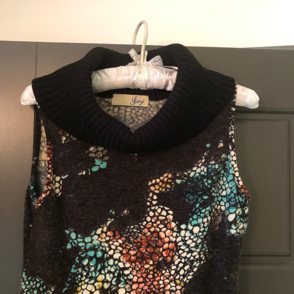 Tunic - Picture 2 of 2